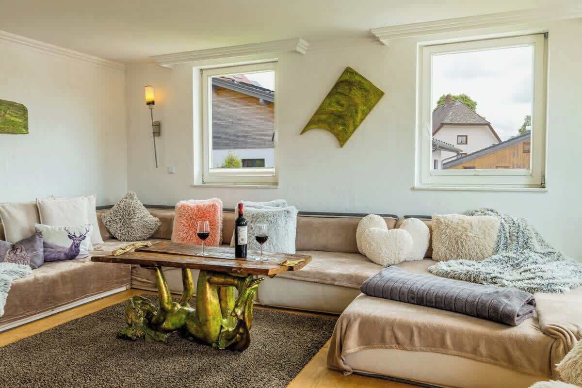 Fernseher, Kamin, Arbeitsbereiche