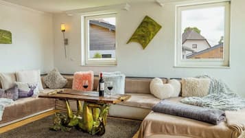 Fernseher, Kamin, Arbeitsbereiche