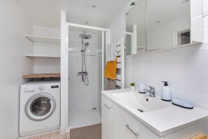 Hair dryer, towels - La Petite Terrasse - Appartement spacieux (Brionne)