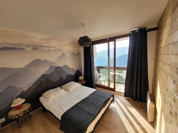 2 Schlafzimmer, Bügeleisen/Bügelbrett