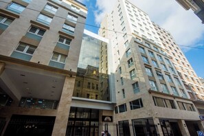 Departamento, 1 habitación, con acceso para personas discapacitadas, balcón | Exterior