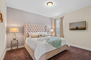 8 bedrooms, iron/ironing board, WiFi, bed sheets