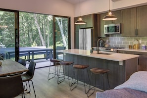 Fridge, microwave, stovetop, dishwasher - Modern Cabin w/ Hot Tub & Fire Pit in Fairview! (Fairview)