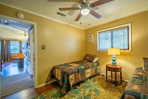 2 bedrooms, free WiFi, bed sheets