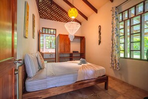 3 Schlafzimmer, Zimmersafe, Schreibtisch, Bügeleisen/Bügelbrett
