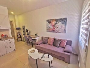 Flat-screen TV - Perseas House (Argos)