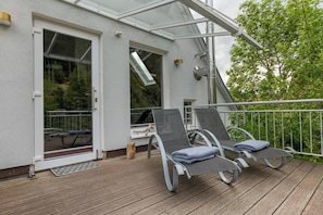 Terrace/patio - Historic Maisonette with Sauna, Garden and Privacy (Schonach im Schwarzwald)