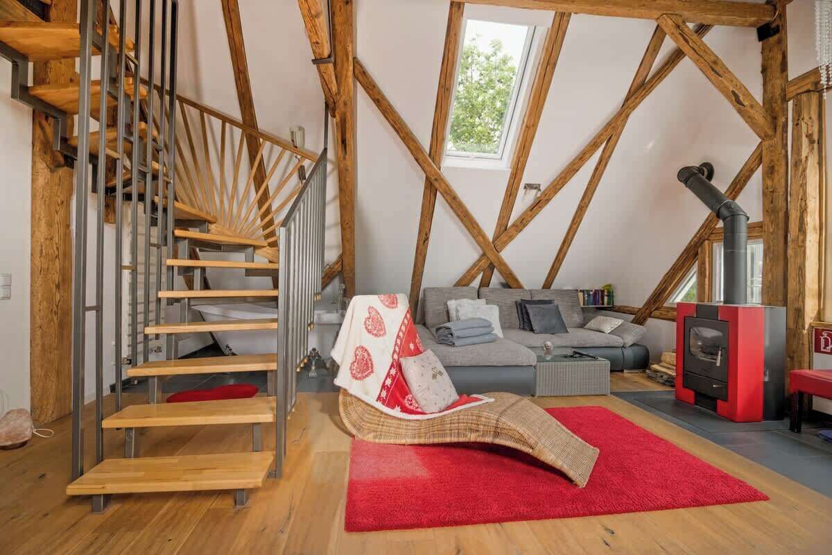 Fernseher, Kamin, Arbeitsbereiche