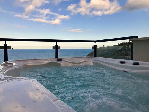 Tiffany Home near Cefalù 