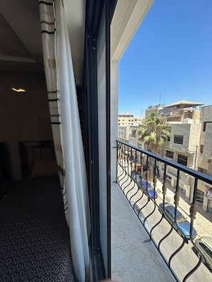 Appartement, 2 chambres, accessible aux personnes à mobilité réduite, fumeur | Balcon