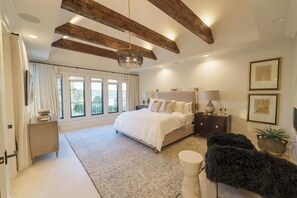 7 bedrooms, bed sheets