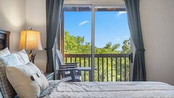 Condo, Multiple Beds, Kitchen, Mountain View (The Cove Escape) | 2 bedrooms, individually decorated, individually furnished, free WiFi