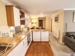 Oppvaskmaskin og kjøkkenutstyr