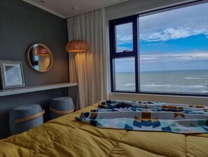 2 bedrooms - Full ocean view from entire condo. 2Beds/1bath with free parking (Jeju si, Jeju Island)