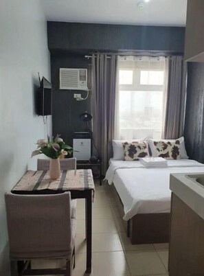 1 chambre, fer et planche à repasser, Wi-Fi, draps fournis