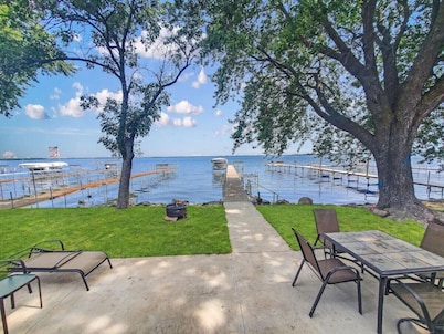 Anchors Away Cottage on Big Spirit Lake