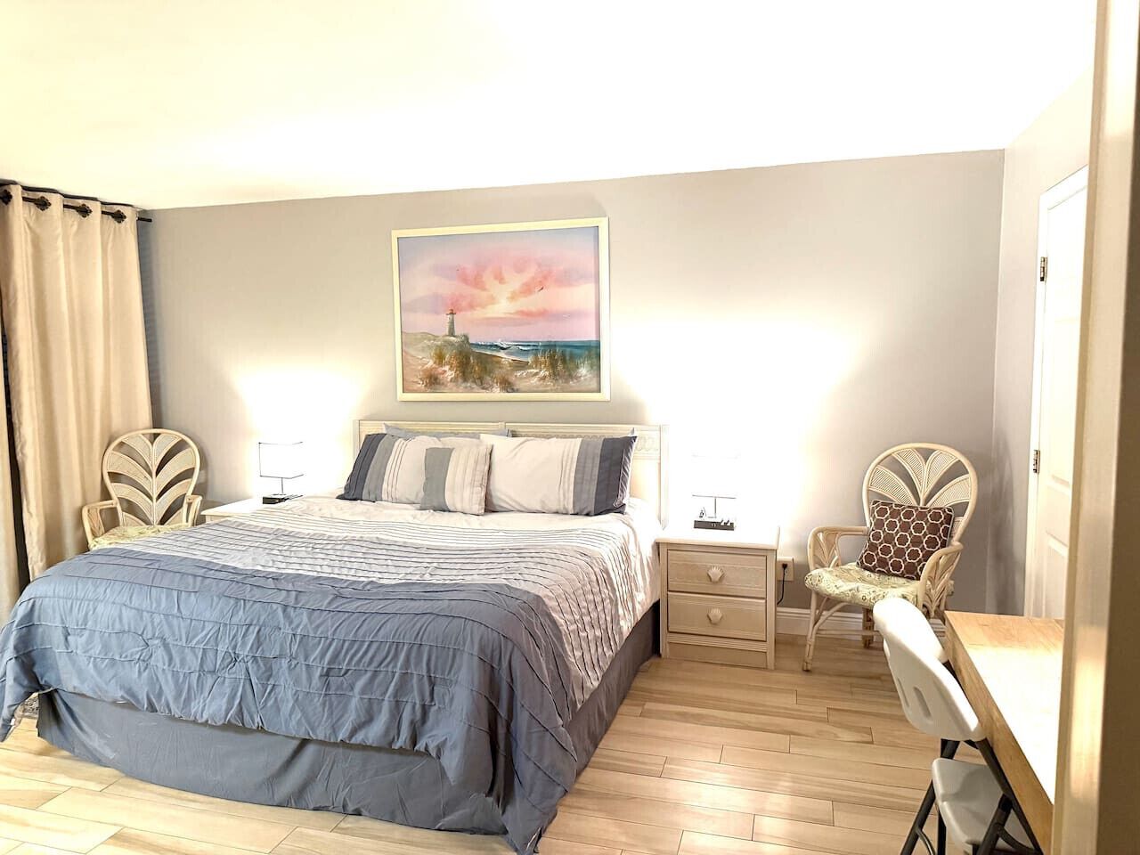 2 bedrooms, desk, free WiFi, bed sheets