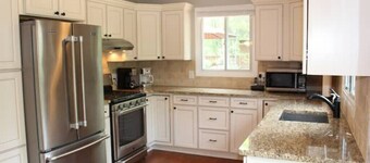 *New* Cozy 4 Season Family Cottage
