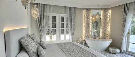 4 chambres, fer et planche à repasser, Wi-Fi, draps fournis