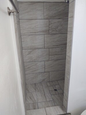 Shower, hair dryer, towels, soap - 3BR, 1 & 3/4 BA, 1 Car Garage Newly Remodeled House in NEHT's (Albuquerque)