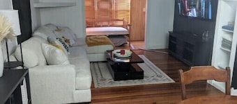 Home in Garland. Close to downtown Lincoln 