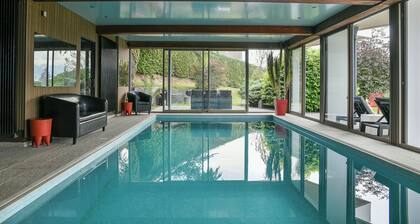Superbe Villa Avec Piscine Intérieure