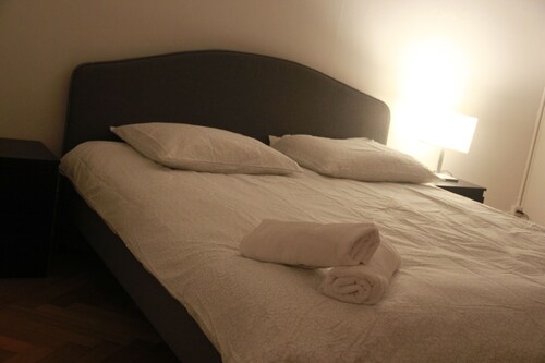 Centrally Located in Bern ,2DR, Sleep 6.