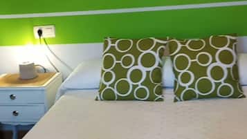 5 habitaciones, tabla de planchar con plancha, cuna de viaje y wifi