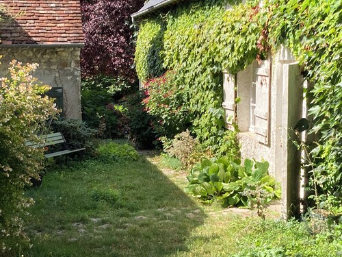 Maison d'hôtes "la conserverie" entre ville et campagne à Beaugency