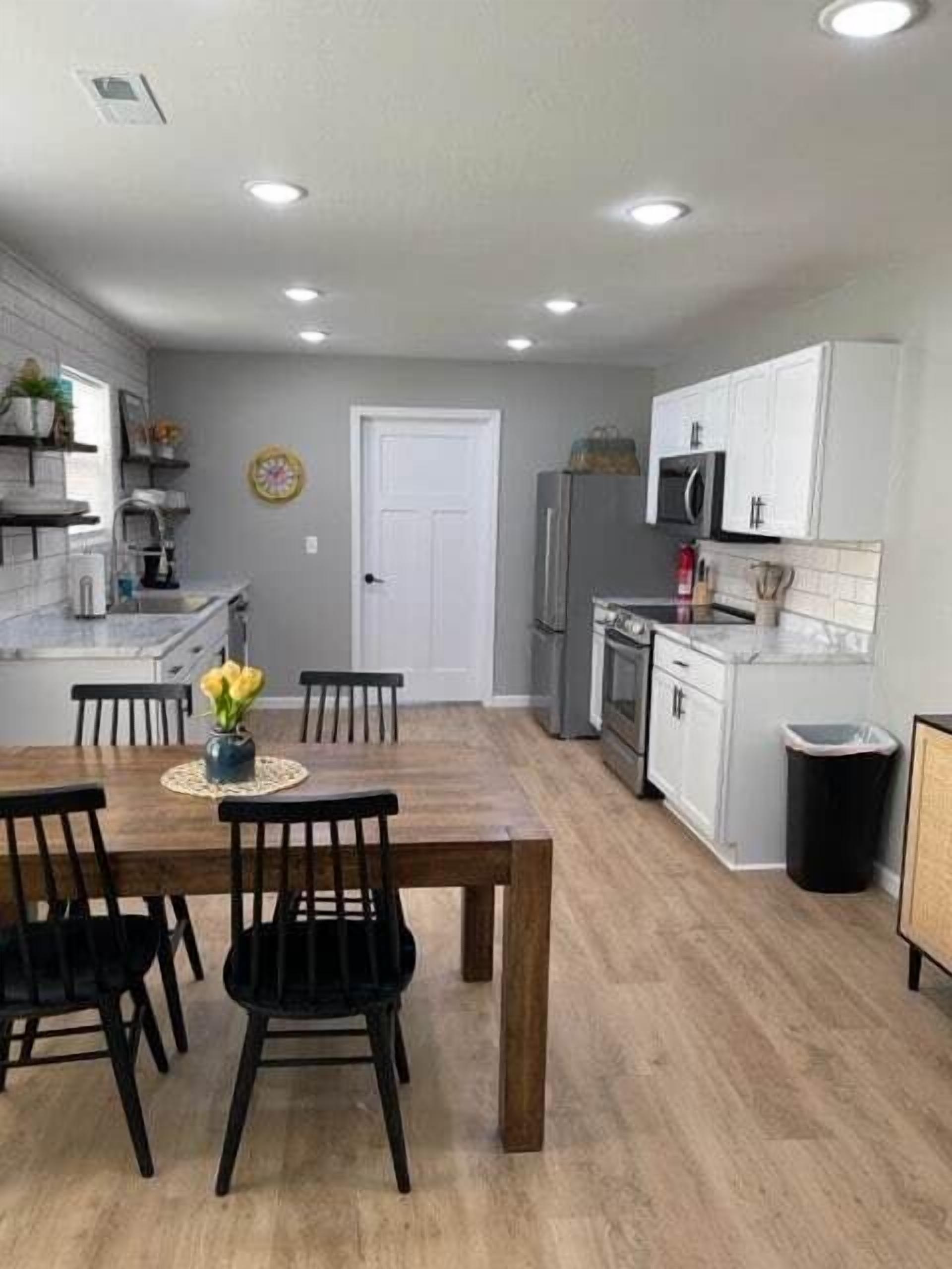 Lavavajillas y utensilios de cocina 