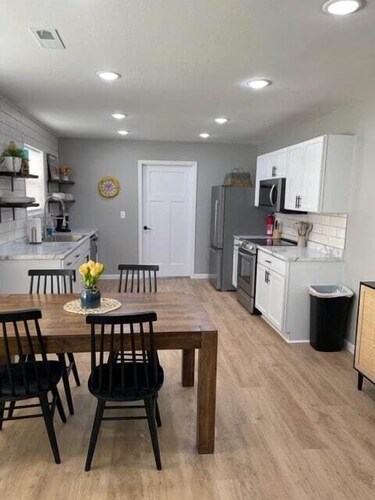 The Bird's Nest - 2 bedroom House