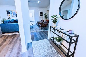 TV connectée, livres, imprimantes