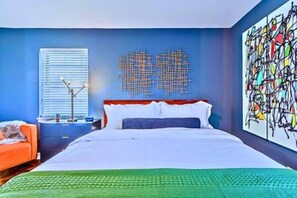 BEDROOM 1 - KING