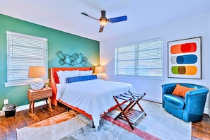 4 bedrooms, desk, iron/ironing board, free WiFi
