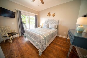 4 bedrooms, iron/ironing board, travel crib, free WiFi - St George Island, Spacious, Pet Friendly, Private Pool, Elevator, Sleeps 12  (Saint George Island)
