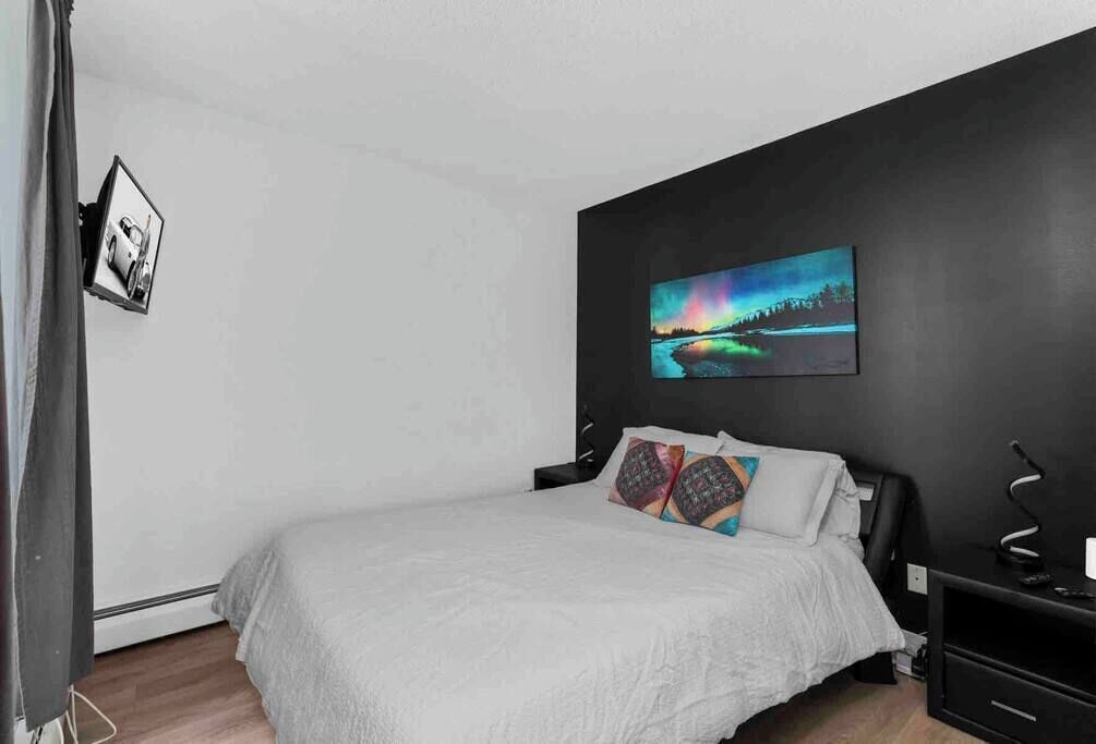 1 chambre, fer et planche à repasser, Wi-Fi, literie fournie