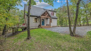 Exterior - Pattertwig - Enjoy Going out on a Limb! (Berkeley Springs)