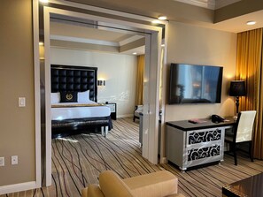 2 dormitorios, tabla de planchar con plancha, wifi y ropa de cama