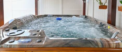 Bañera de hidromasaje exterior