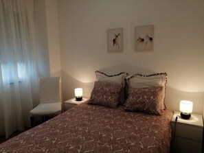 1 chambre, fer et planche Ă repasser, Wi-Fi, draps fournis