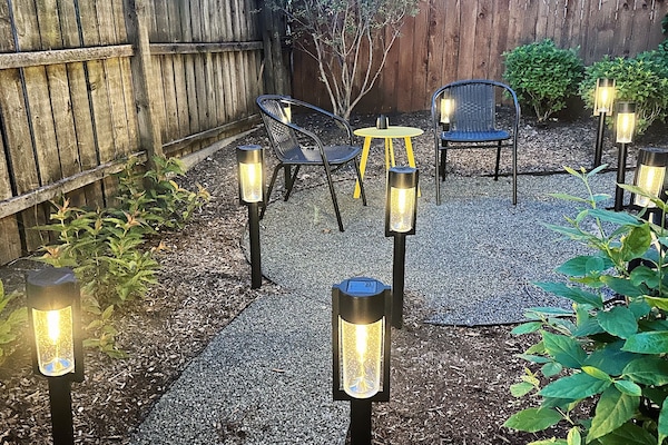 Outdoor Seating Area (shared)