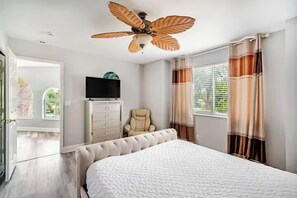 5 bedrooms, iron/ironing board, WiFi, bed sheets