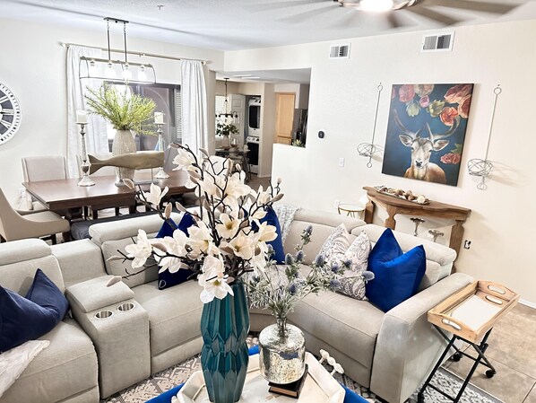 Smart TV, ping pong, books - CASA LADERA - Upscale 3-Bed, 2-Bath (Scottsdale, Arizona)