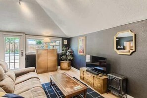 Televisión, oficina