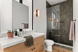 Hair dryer, towels, soap, toilet paper - 5BR City Loft - Atop Natural Wine Bar! Steps to Downtown & Magazine!  (New Orleans)
