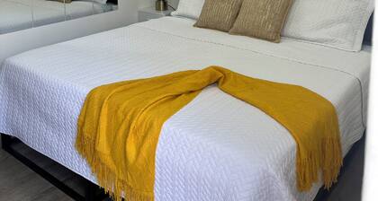 Cozy Private Entire Studio Suite Independent Guest Entrance