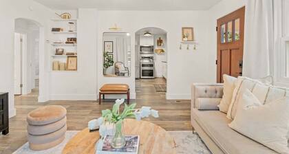 Camas Lakehouse With Private Hot Tub