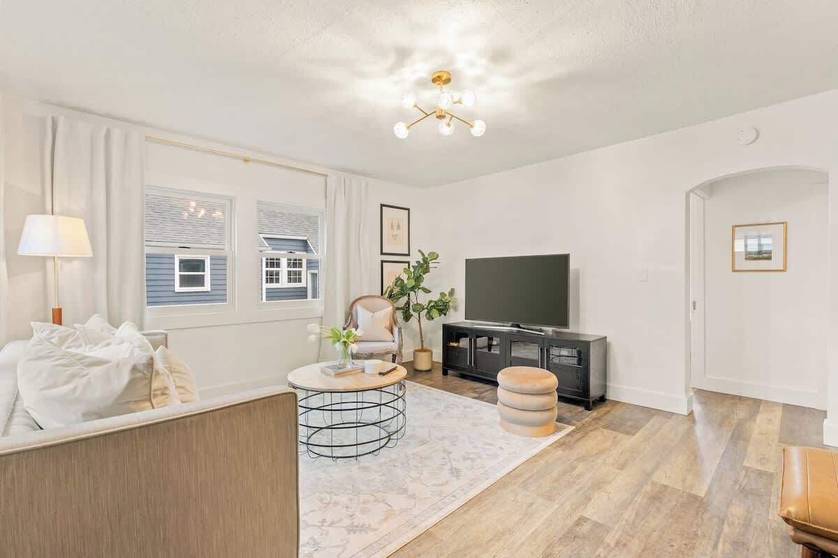 Televisión, oficina