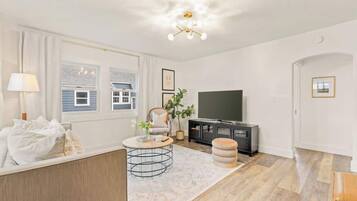 Televisión, oficina