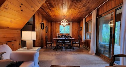 3BR Harbor Front House with Fire Pit Canoe, Hammock & Bikes near Grand Beach.
